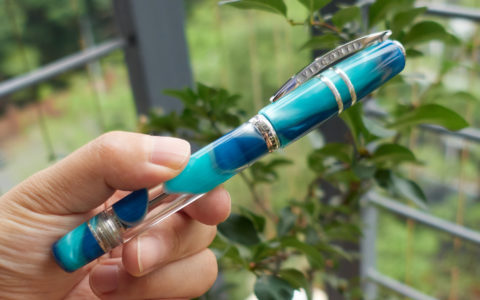 来自意大利的浪漫，维斯康蒂智人系列2020蓝色泻湖限量钢笔